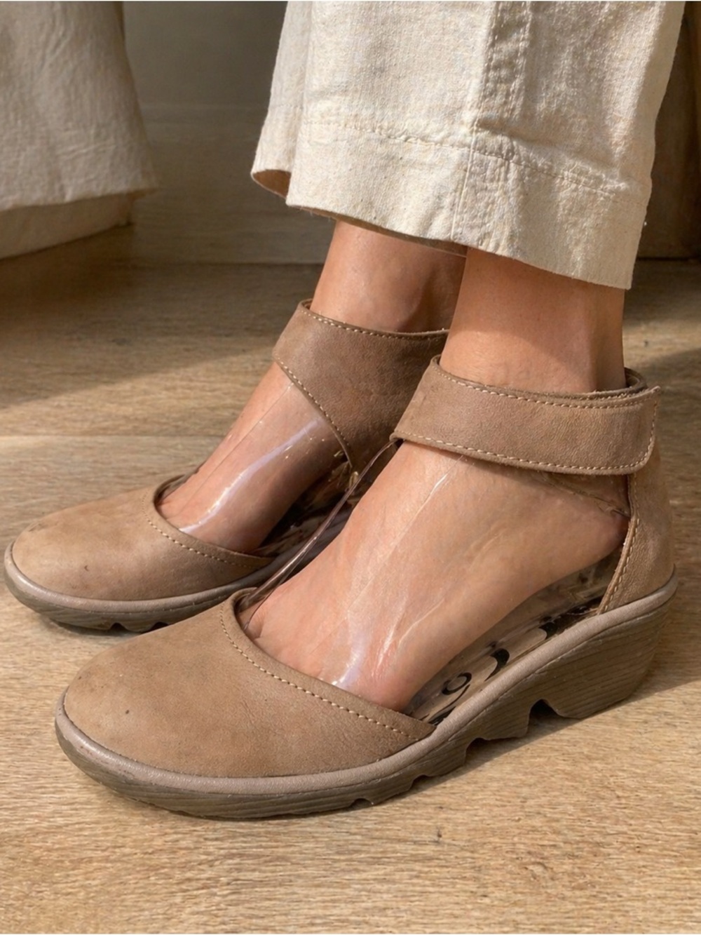 Fly London Size 37 Tan Leather Ankle Strap Wedge Shoes Comfort Mary Jane Boho